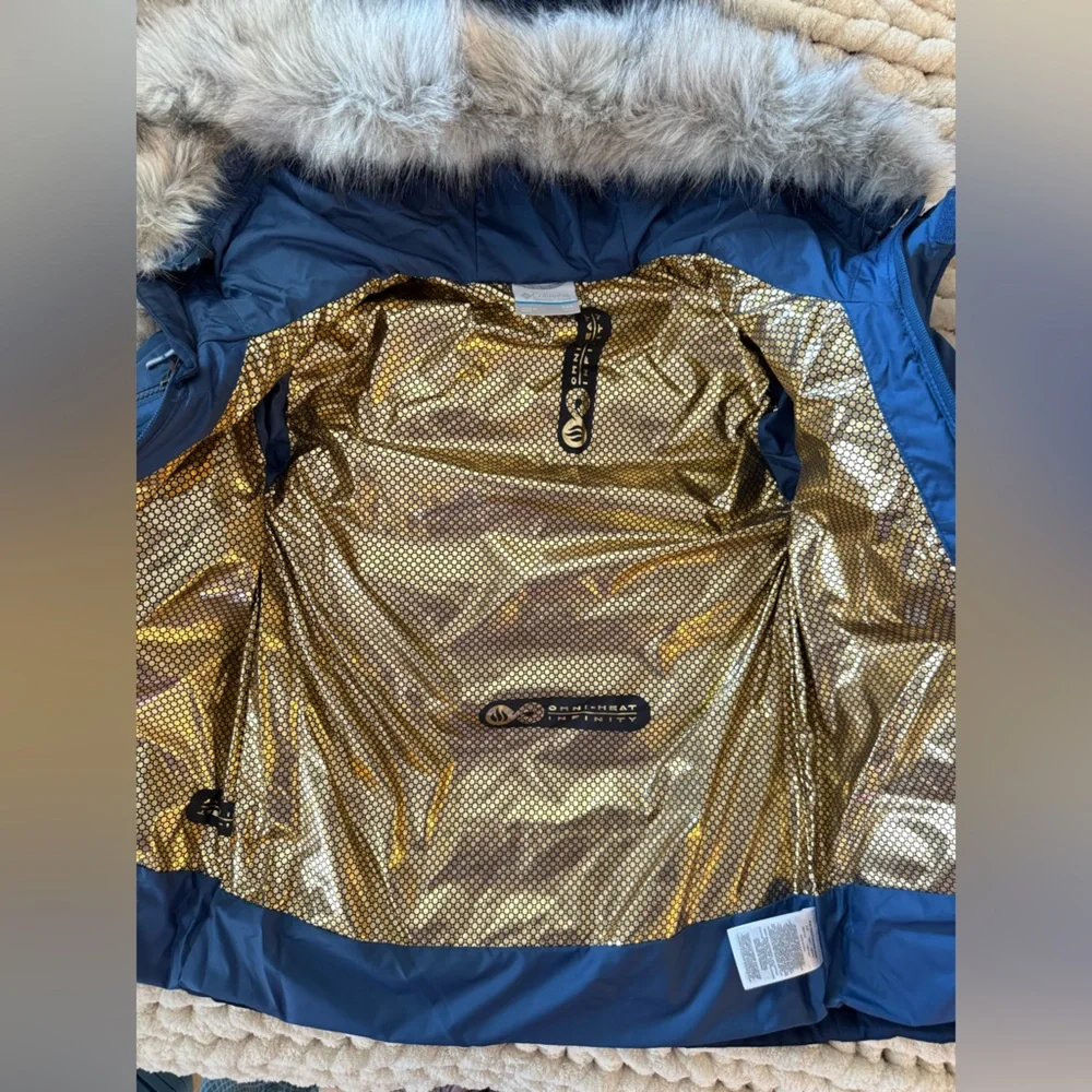 Columbia Boys’ Marquam Peak Fusion™ II Parka Like NEW! XXS (4-5 years) - Picture 11 of 17